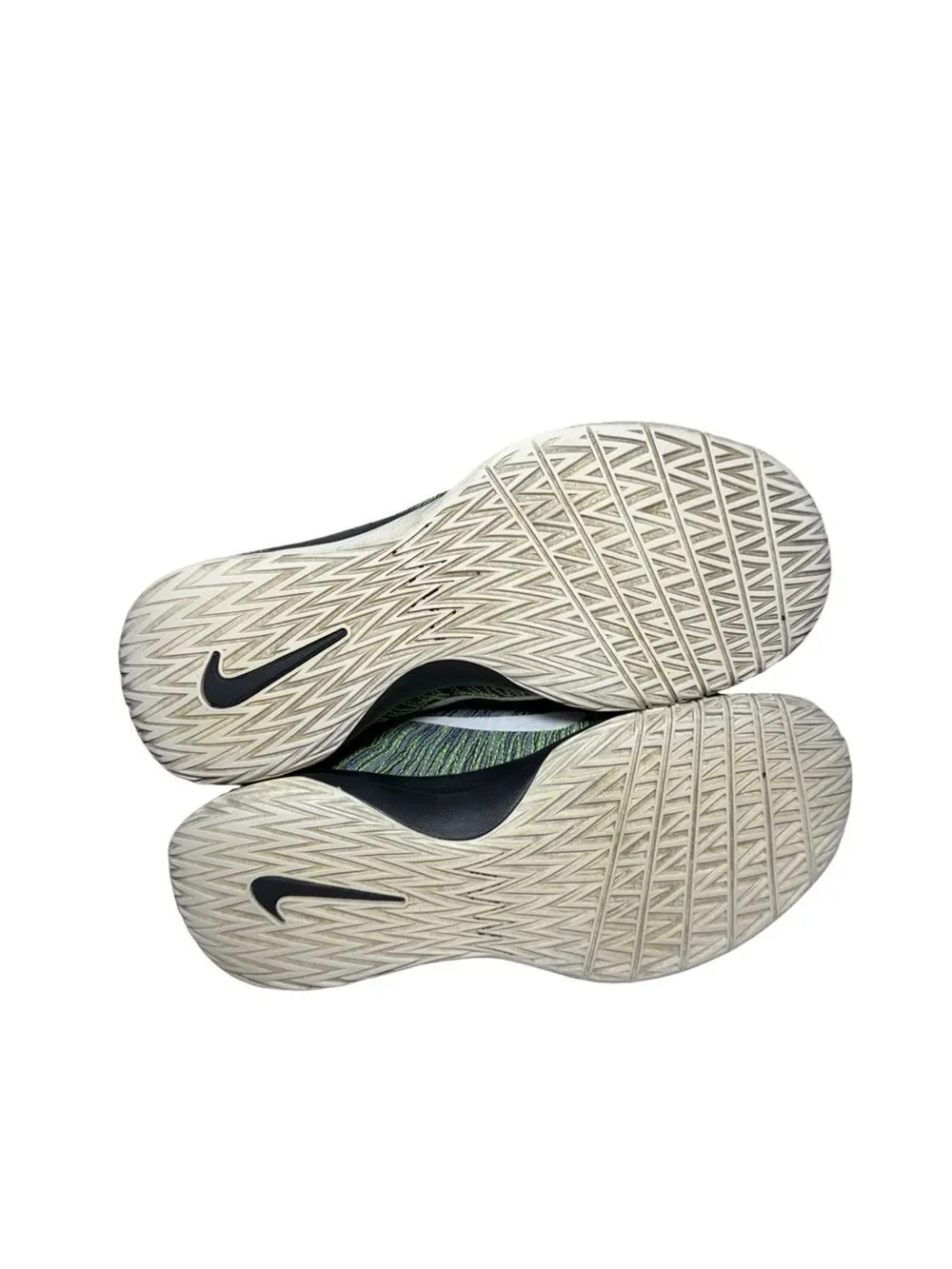 Nike performance mid